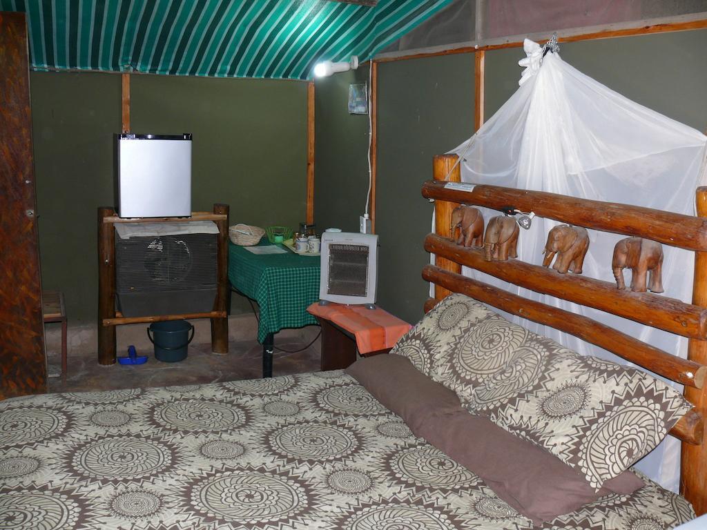 Amanzimlotzi Riverside Bush Camp Hoedspruit Quarto foto