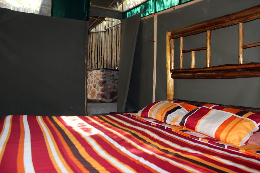 Amanzimlotzi Riverside Bush Camp Hoedspruit Exterior foto