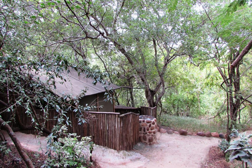 Amanzimlotzi Riverside Bush Camp Hoedspruit Exterior foto