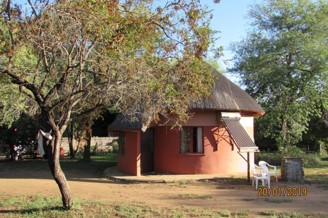 Amanzimlotzi Riverside Bush Camp Hoedspruit Exterior foto